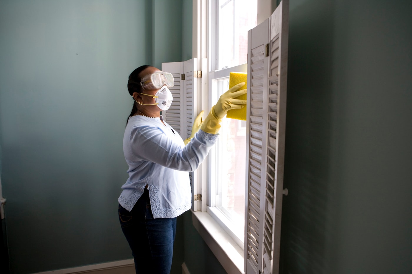 Blue Lotus cleaner at work